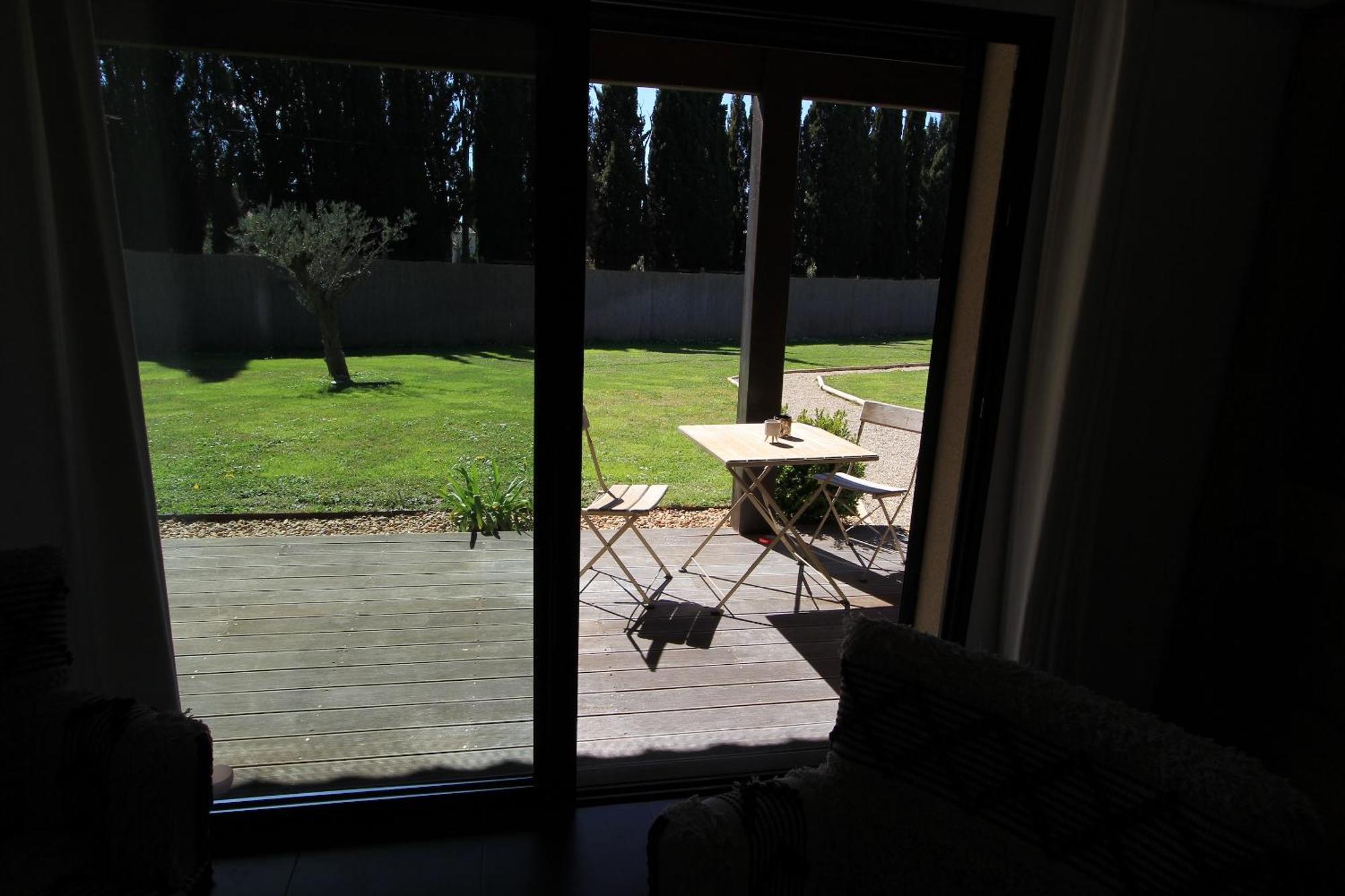 Bed and Breakfast Mas Paloma Rognonas Exterior foto